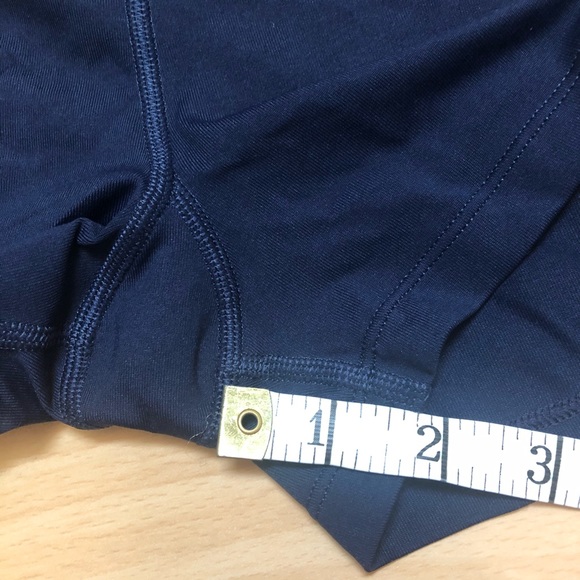 !LAST DAY!  ASICS shorts | navy | sz L - Picture 4 of 5